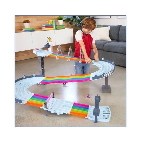 Hot Wheels Mario Kart Rainbow Road BNIB sealed - Picture 4 of 9